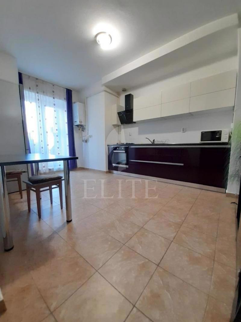 Apartament 3 camere în zona OASULUI-1023075