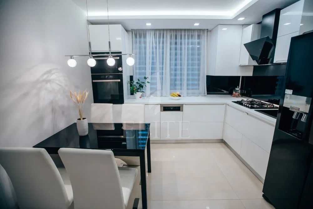 Apartament 3 camere în zona Vivo-1023867
