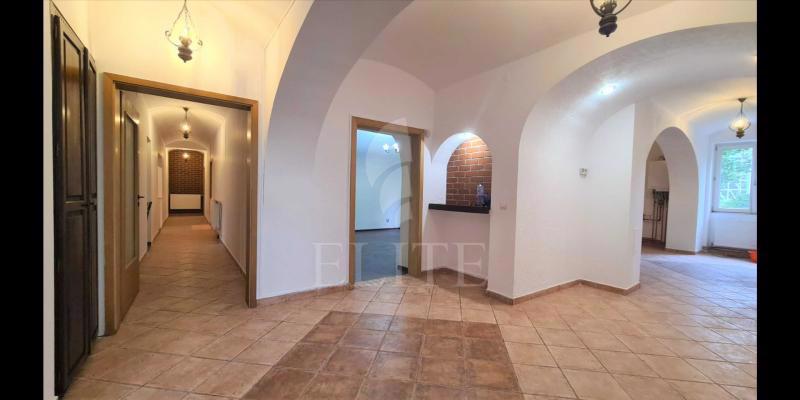 Apartament 3 camere în zona GRUIA-1030456