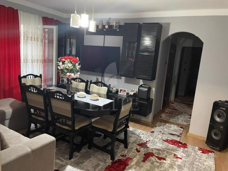Apartament 4 camere în zona MEHEDINTI-1031139