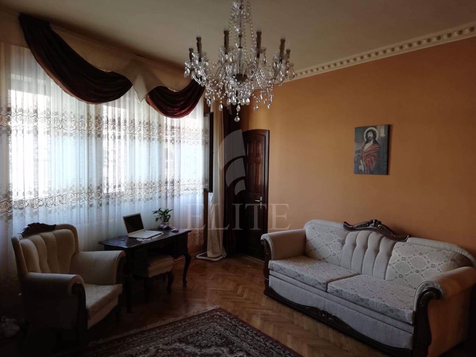 Apartament 3 camere în zona HOREA-1031939