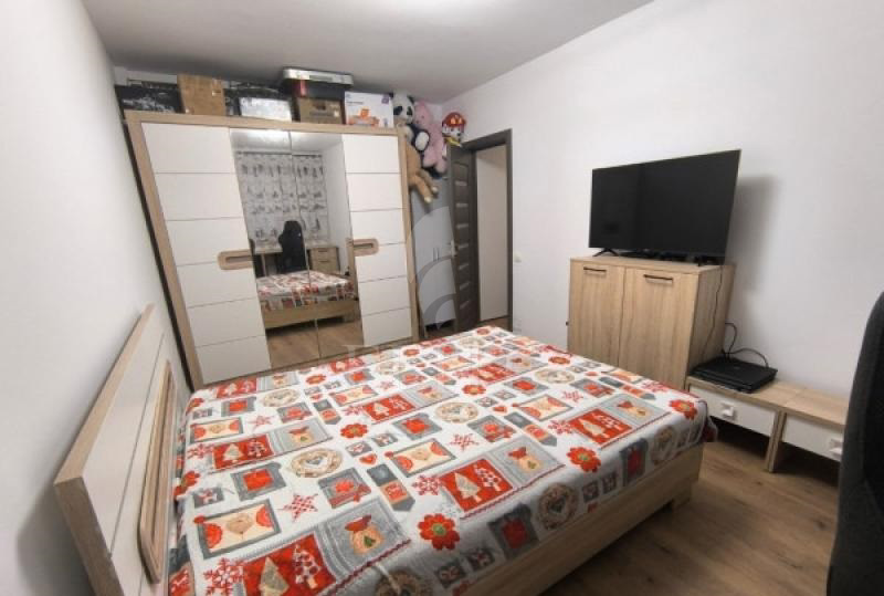 Apartament 2 camere în zona DAMBUL ROTUND-1044499