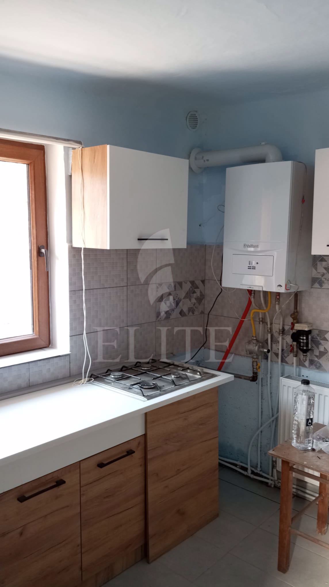 Apartament o camera în zona SALA POLIVALENTA-1048890