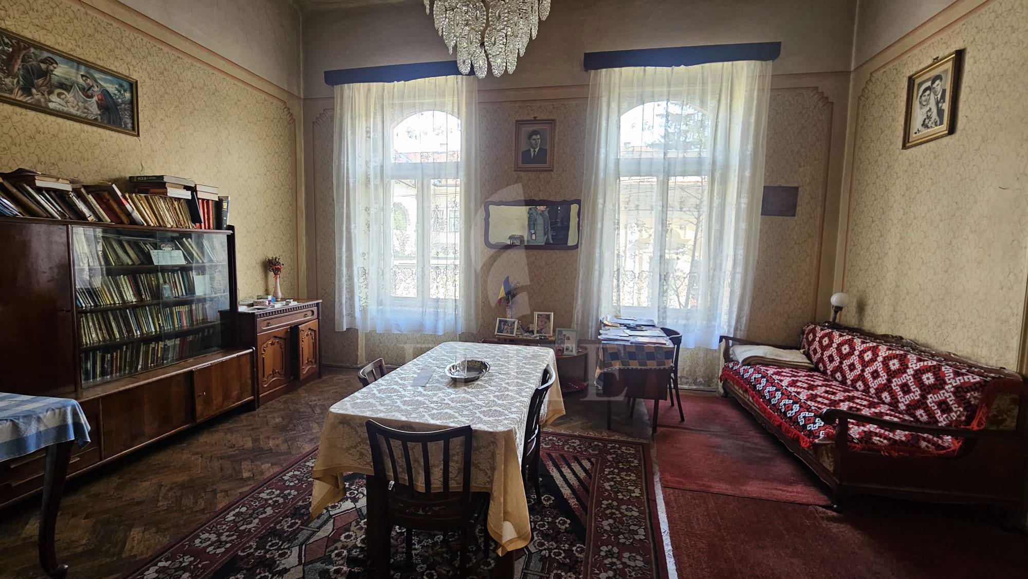 Apartament 3 camere în zona ULTRACENTRALA-1050501