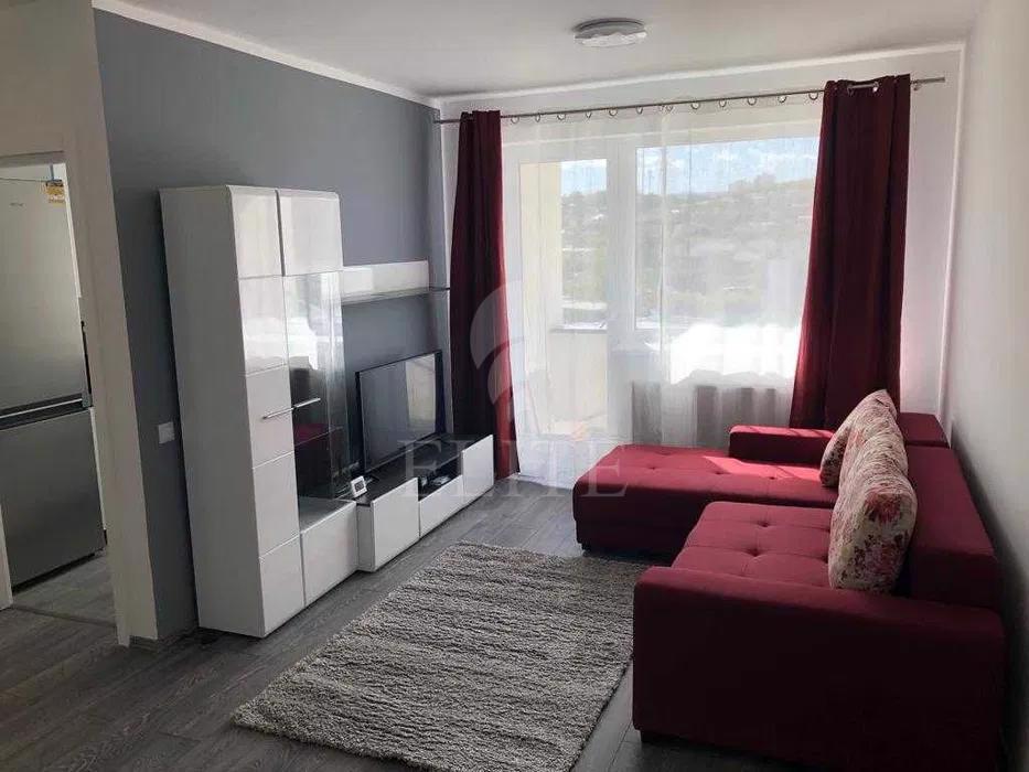 Apartament 2 camere în zona LOMBULUI-1054313