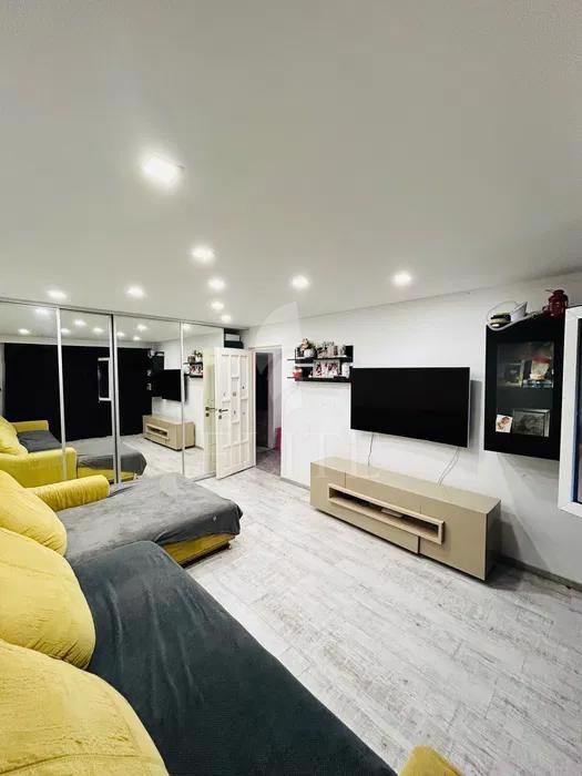 Apartament 3 camere în zona KAUFLAND-1057452