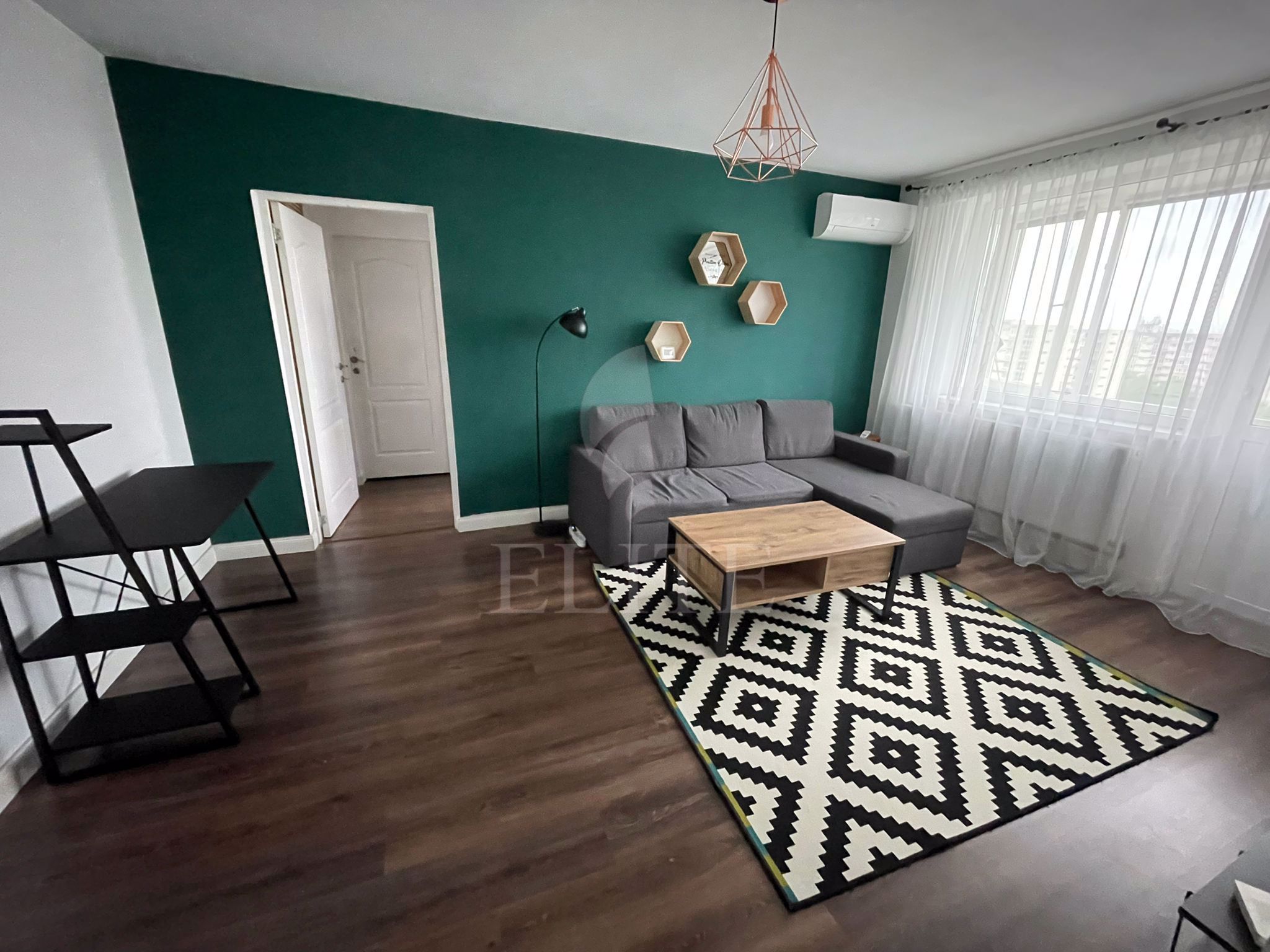 Apartament 2 camere în zona BAITA-1058121