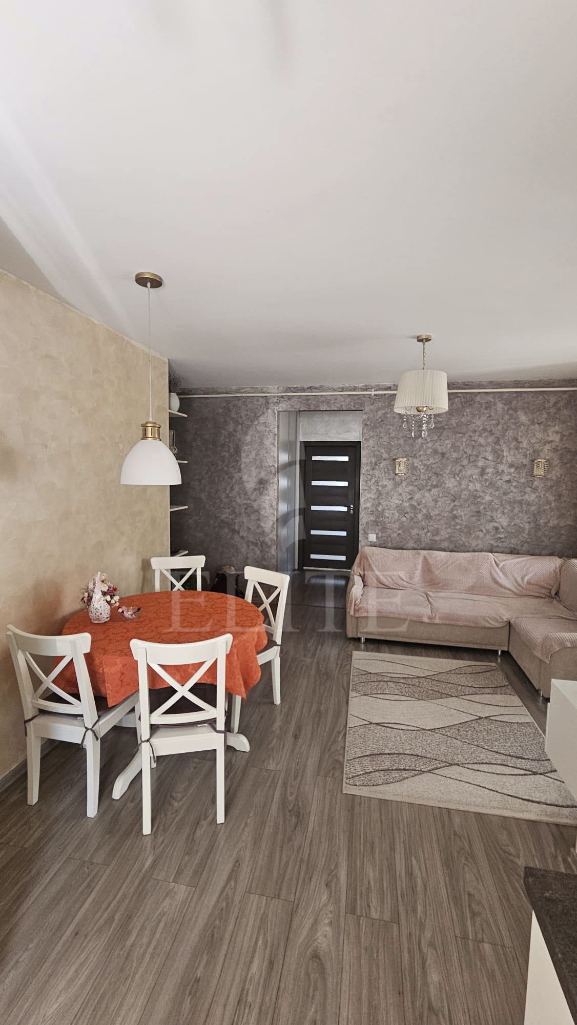 Apartament 3 camere în zona Borhanci-1058376