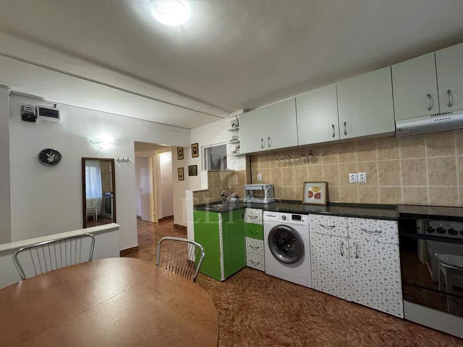 Apartament 3 camere în zona MC DONALDS-1059758