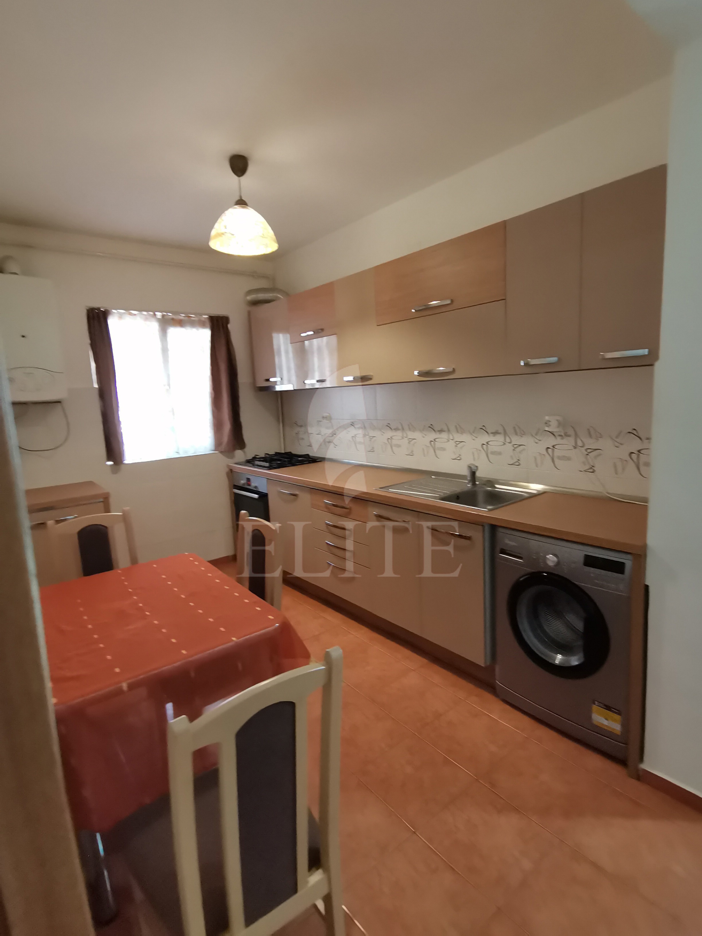 Apartament o camera în zona FILOLOGIE-1060904