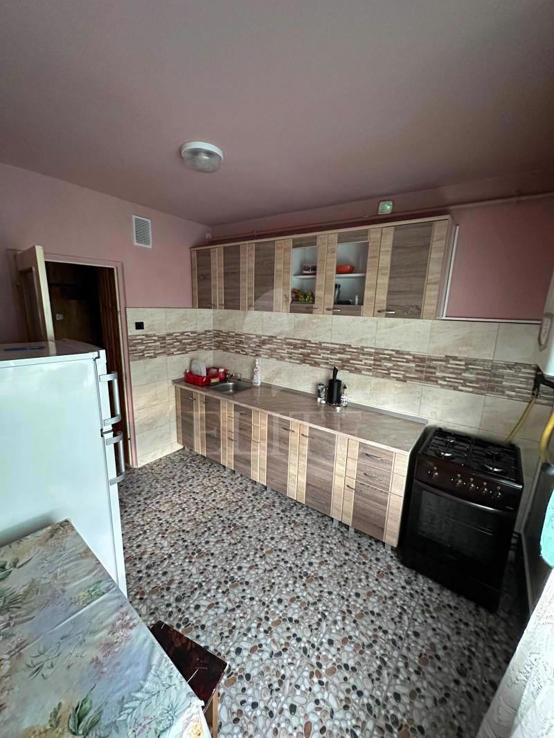 Apartament 3 camere în zona CALVARIA-1061689