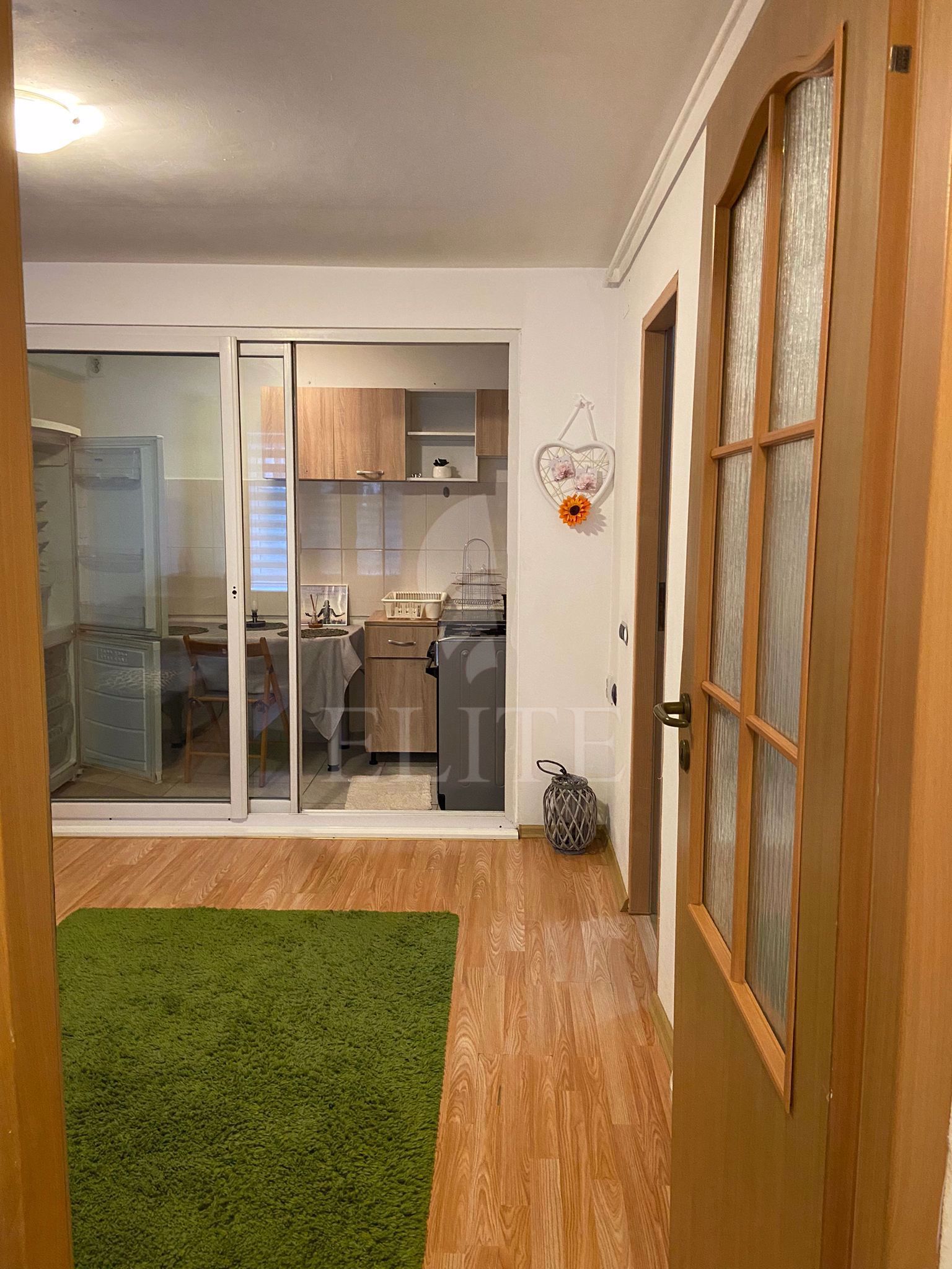 Apartament 2 camere în zona MAGAZINUL SORA-1062917