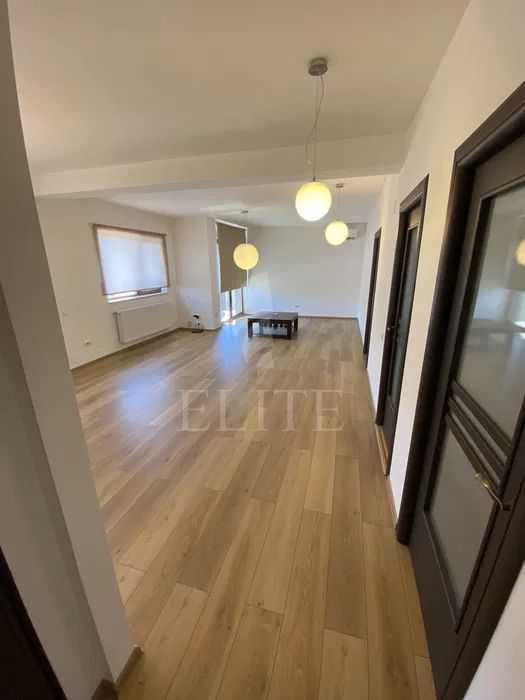 Apartament 3 camere în zona Campului-1063793