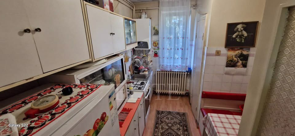 Apartament 4 camere în zona STRAZII LIVIU REBREANU-1063985