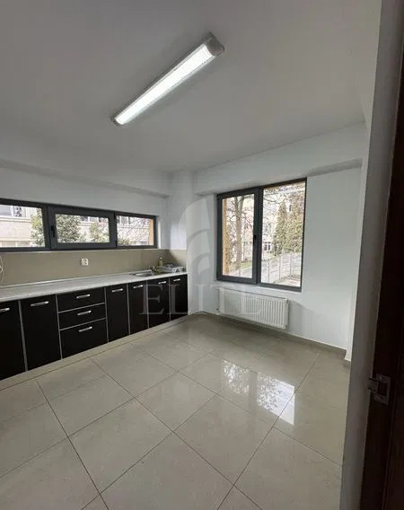 Apartament 2 camere în zona ZORILOR-1063995