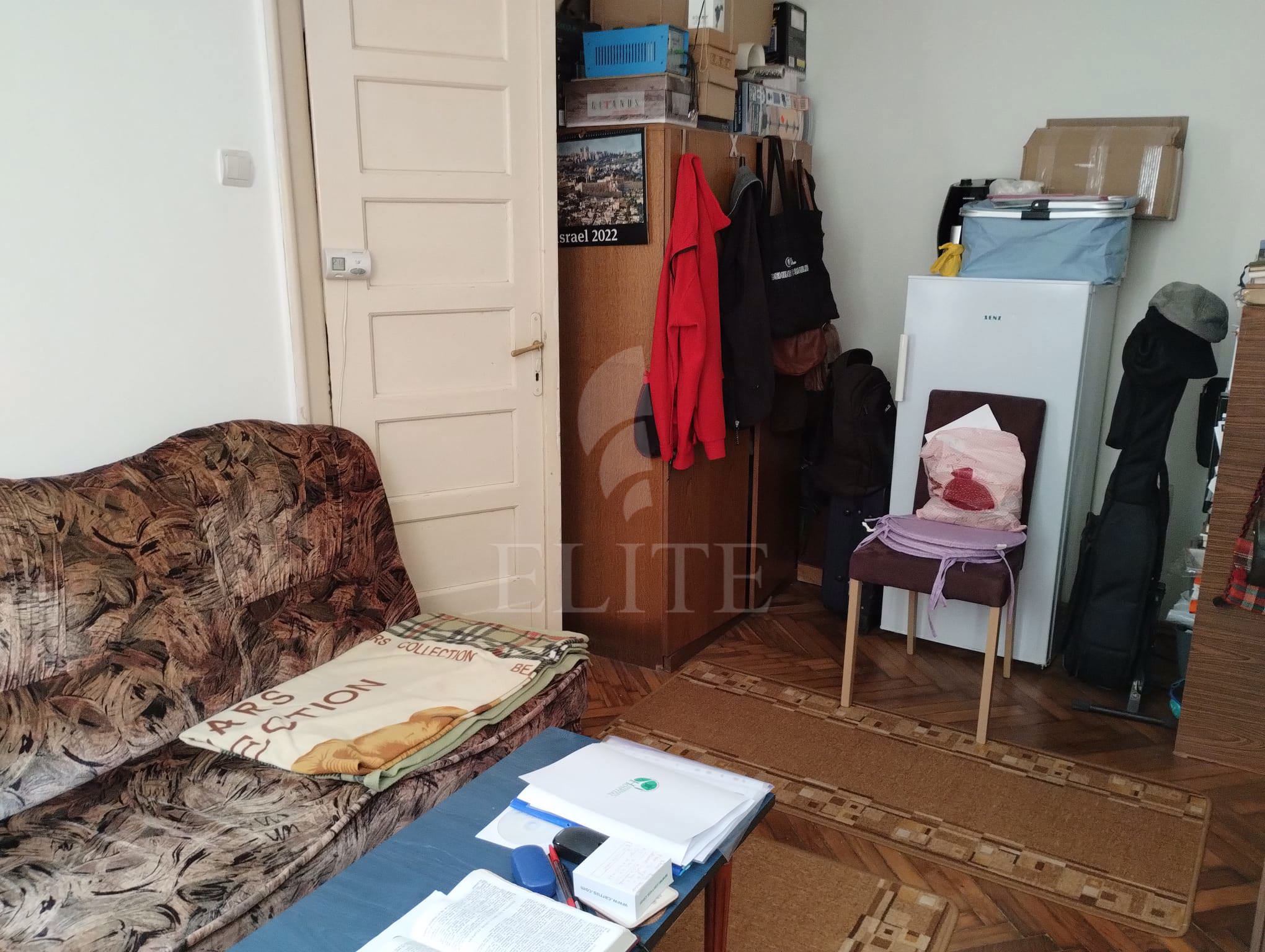 Apartament o camera în zona HOREA-1064444