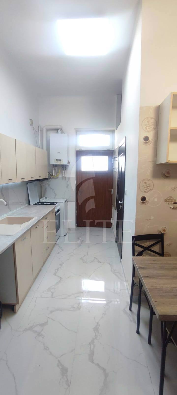 Apartament o camera în zona Craiova-1065221