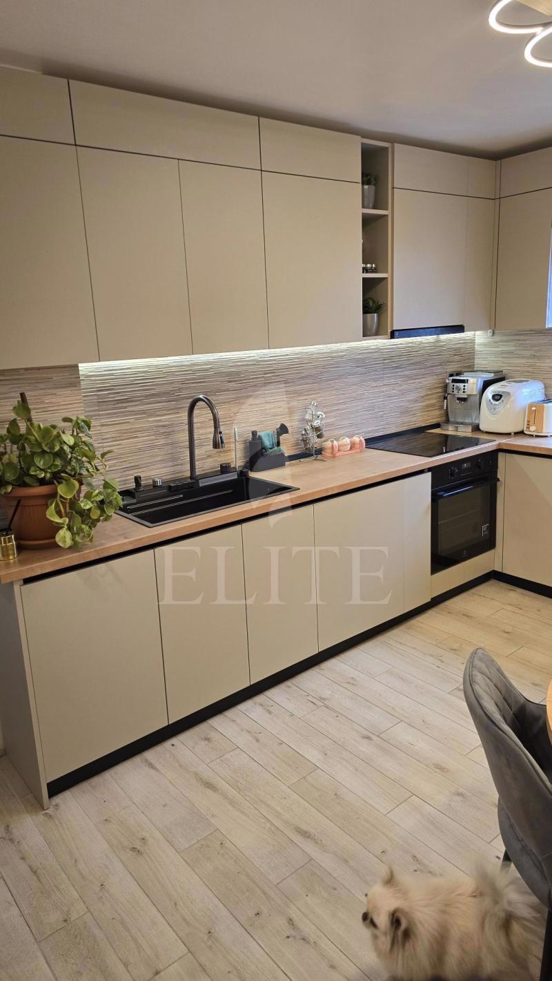 Apartament 3 camere în zona PIATA ZORILOR-1065743