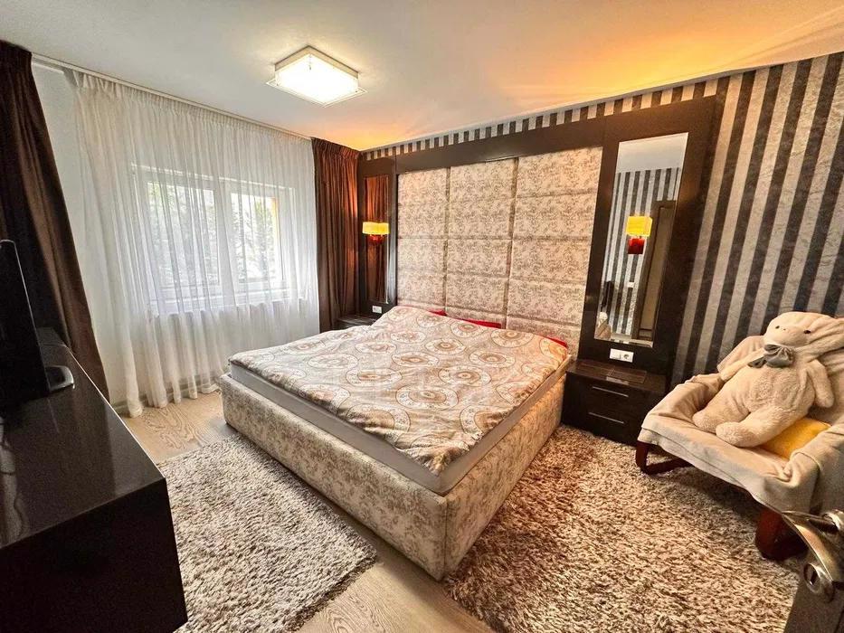 Apartament 4 camere în zona BUCIUM-1066027