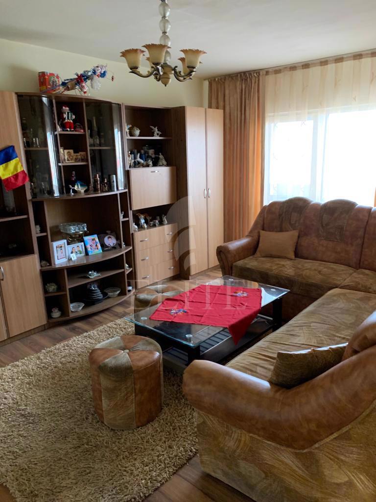 Apartament 3 camere în zona Fabricii de Zahar-1070736