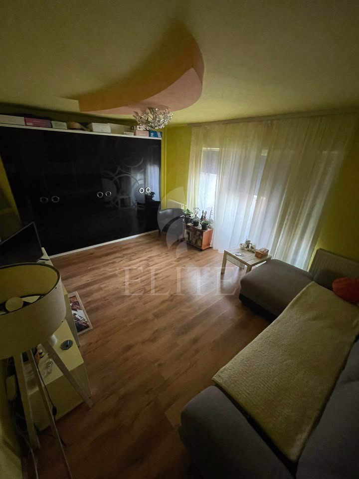 Apartament o camera în zona SOMESENI-1072293