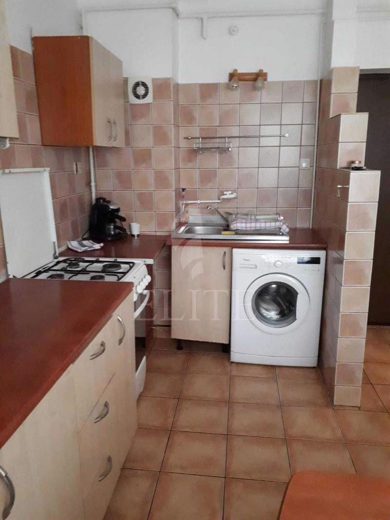 Apartament 2 camere în zona SEMICENTRALA-1073422