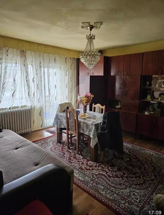 Apartament 4 camere în zona FANTANELE-1073546
