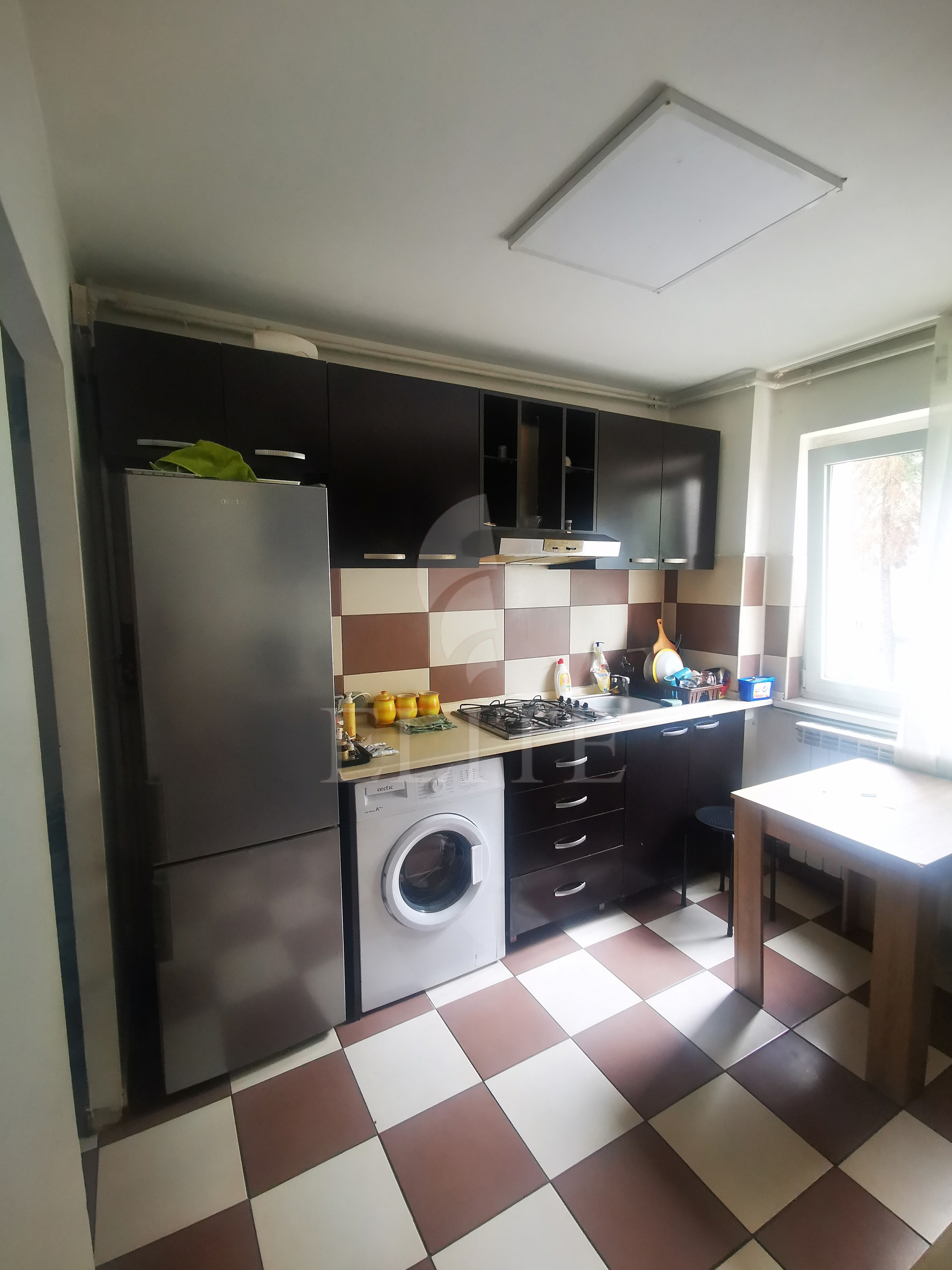 Apartament 3 camere în zona BIOMEDICA-1075609