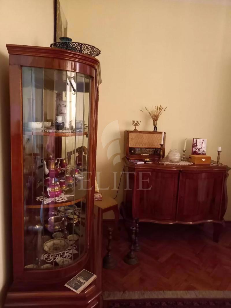 Apartament 3 camere în zona ULTRACENTRALA-1075678