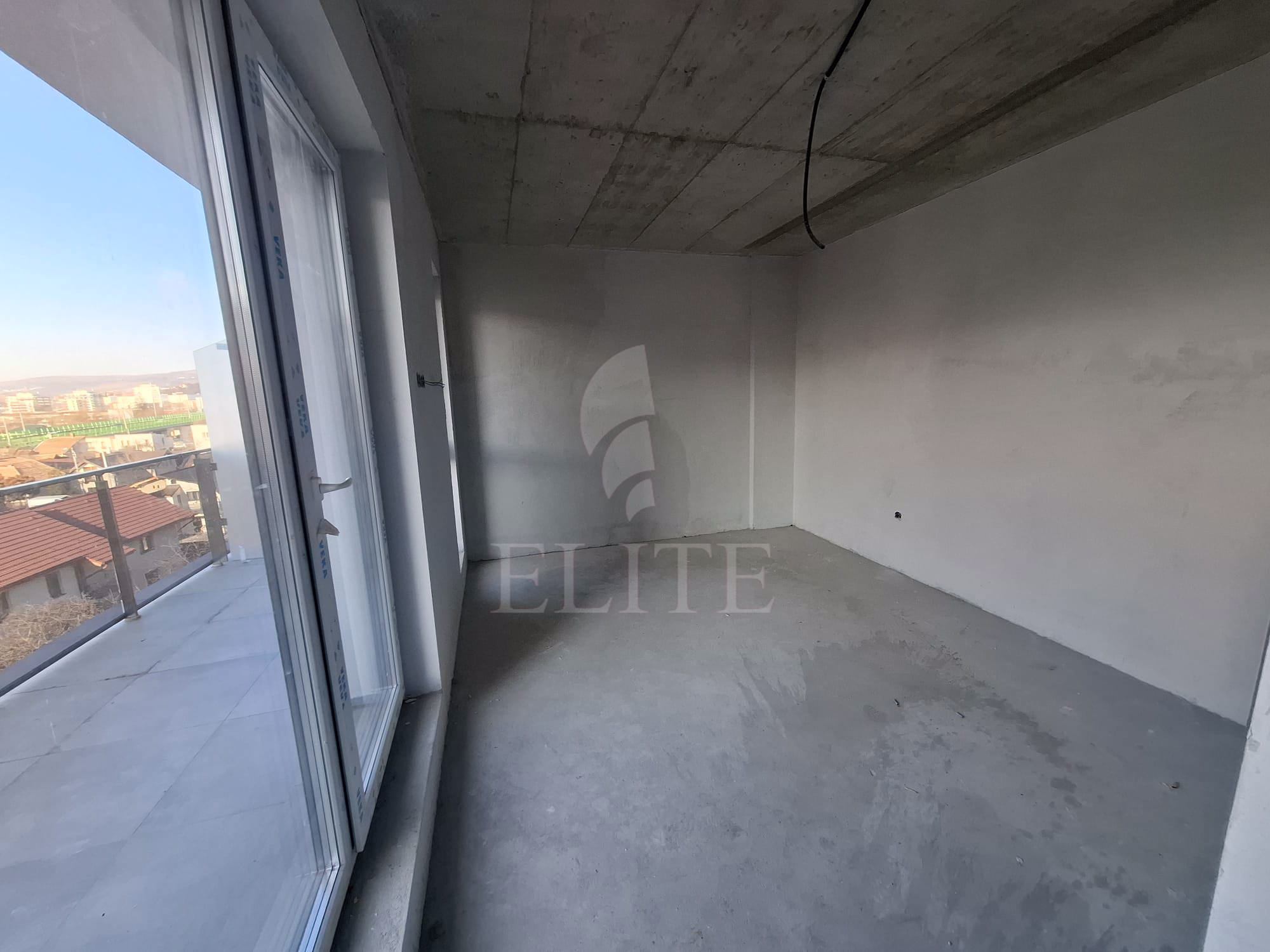 Apartament 3 camere în zona FABRICII-1077572
