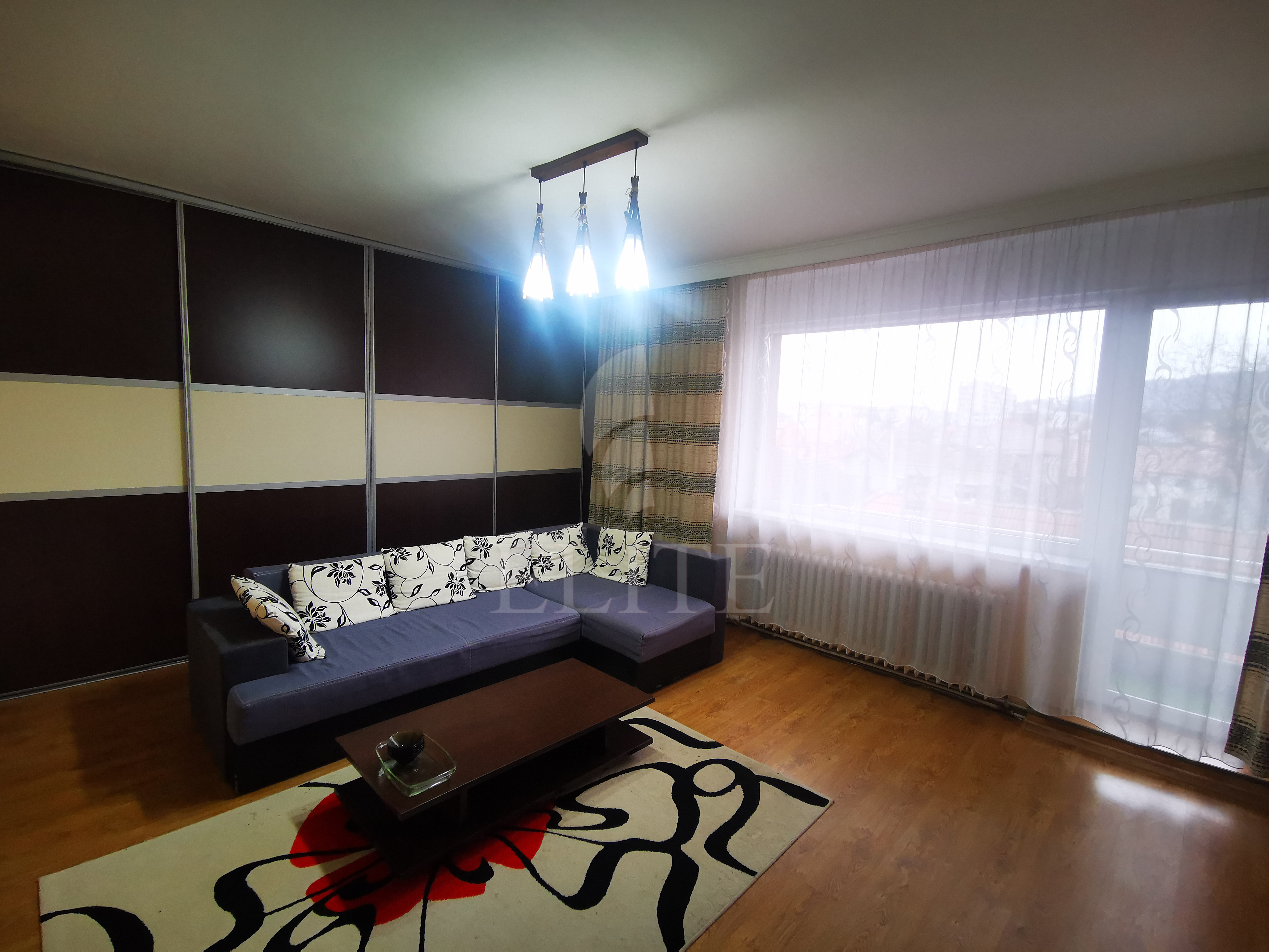 Apartament 3 camere în zona PIATA 14 IULIE-1078605