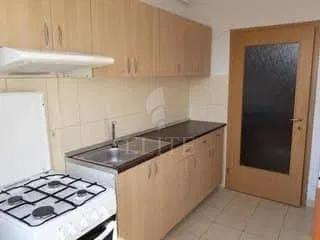 Apartament o camera în zona OASULUI-1078791