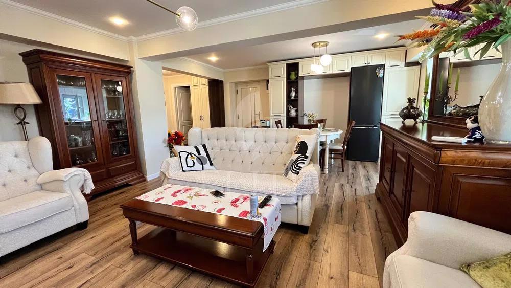 Apartament 4 camere în zona NICOLAE TITULESCU-1095834