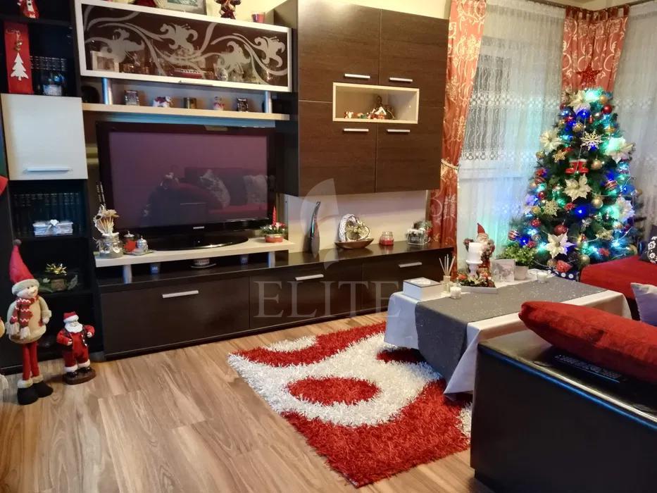 Apartament 4 camere în zona Calea Floresti-1153176