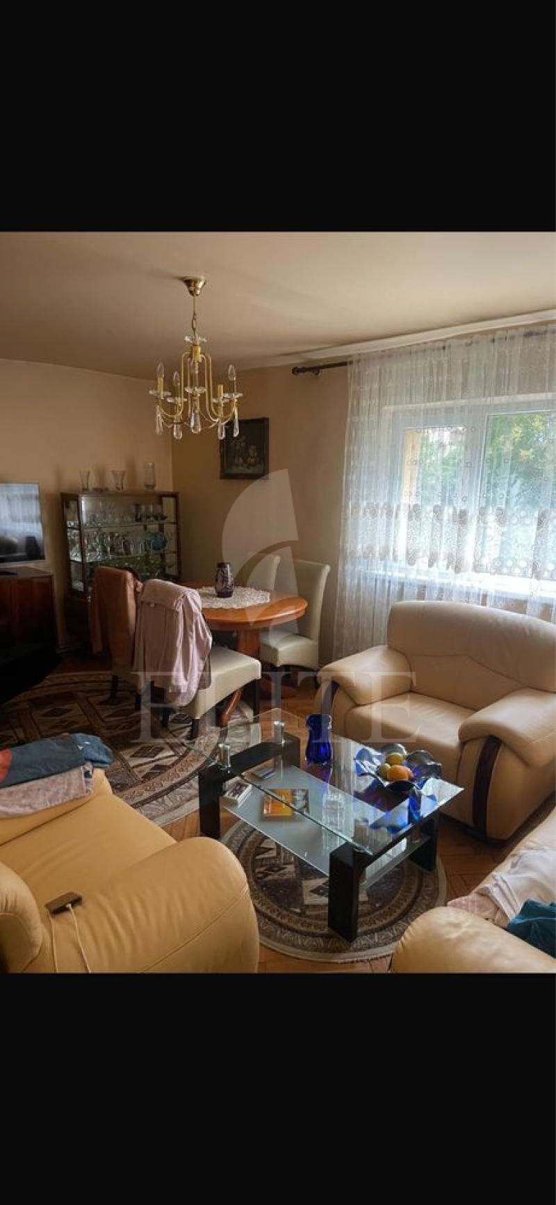 Apartament 4 camere în zona CRINULUI-1156312