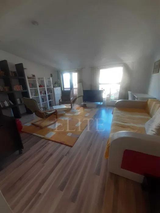 Apartament 3 camere în zona UNIVERSITATII-1159588