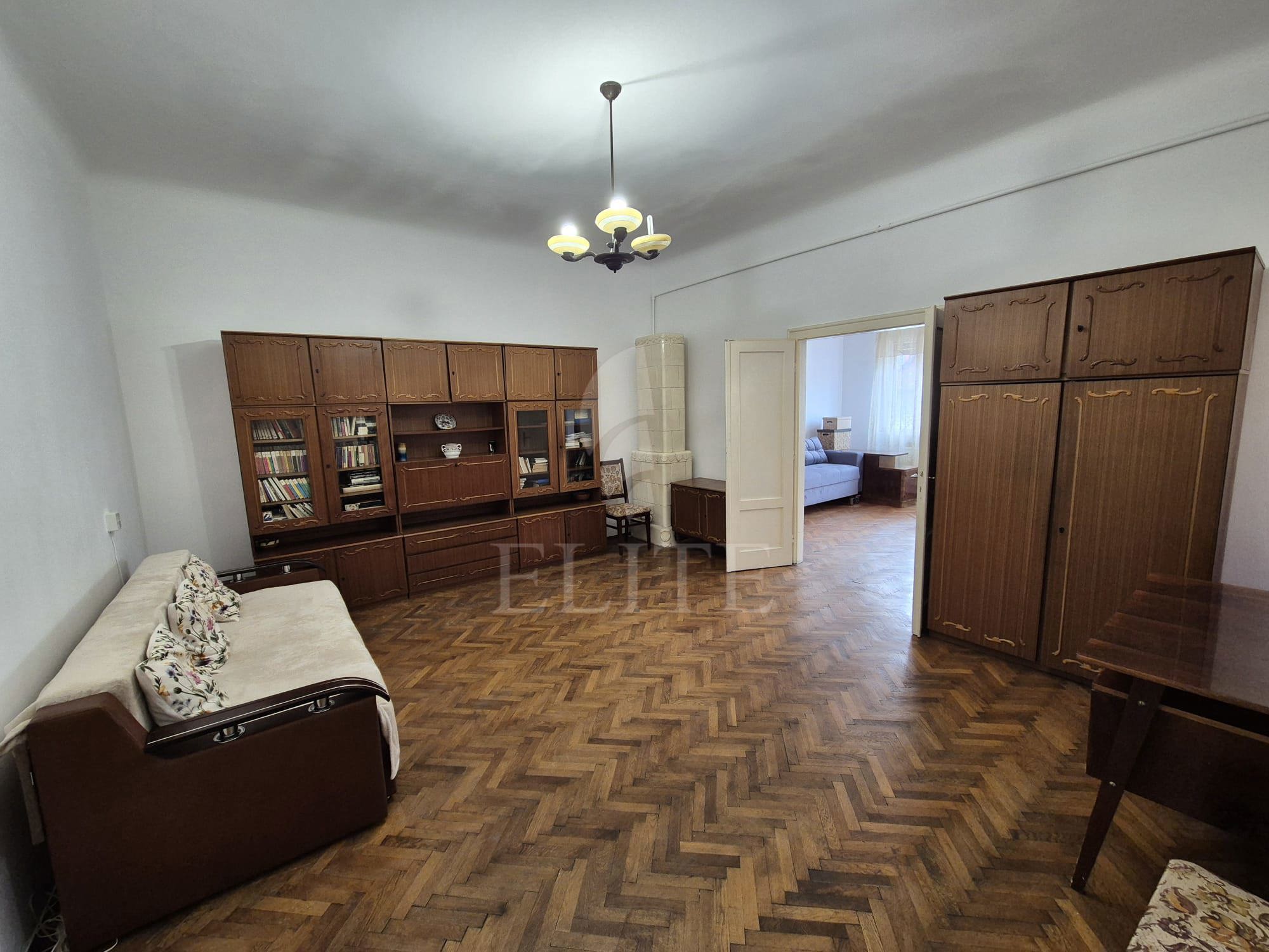Apartament 3 camere în zona CLINICILOR-1160039