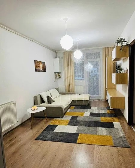 Apartament 3 camere în zona STRAZII OASULUI-1160929