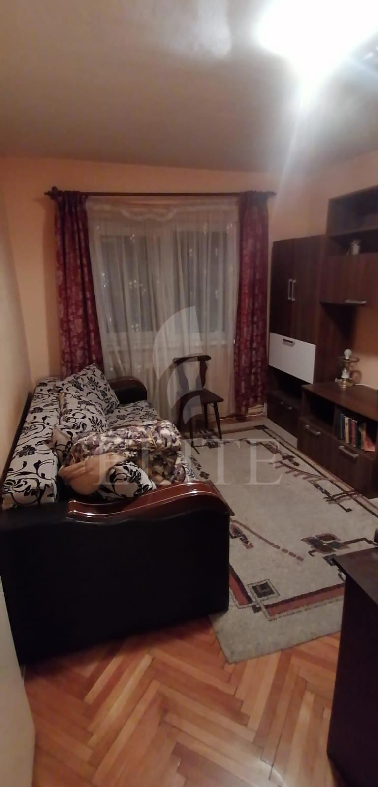 Apartament 3 camere în zona NICOLAE TITULESCU-1163888