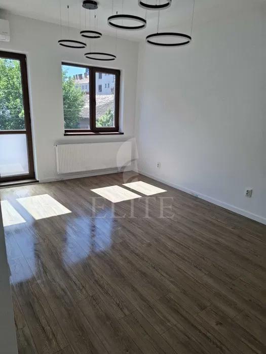 Apartament 2 camere în zona TRIBUNAL-1167102