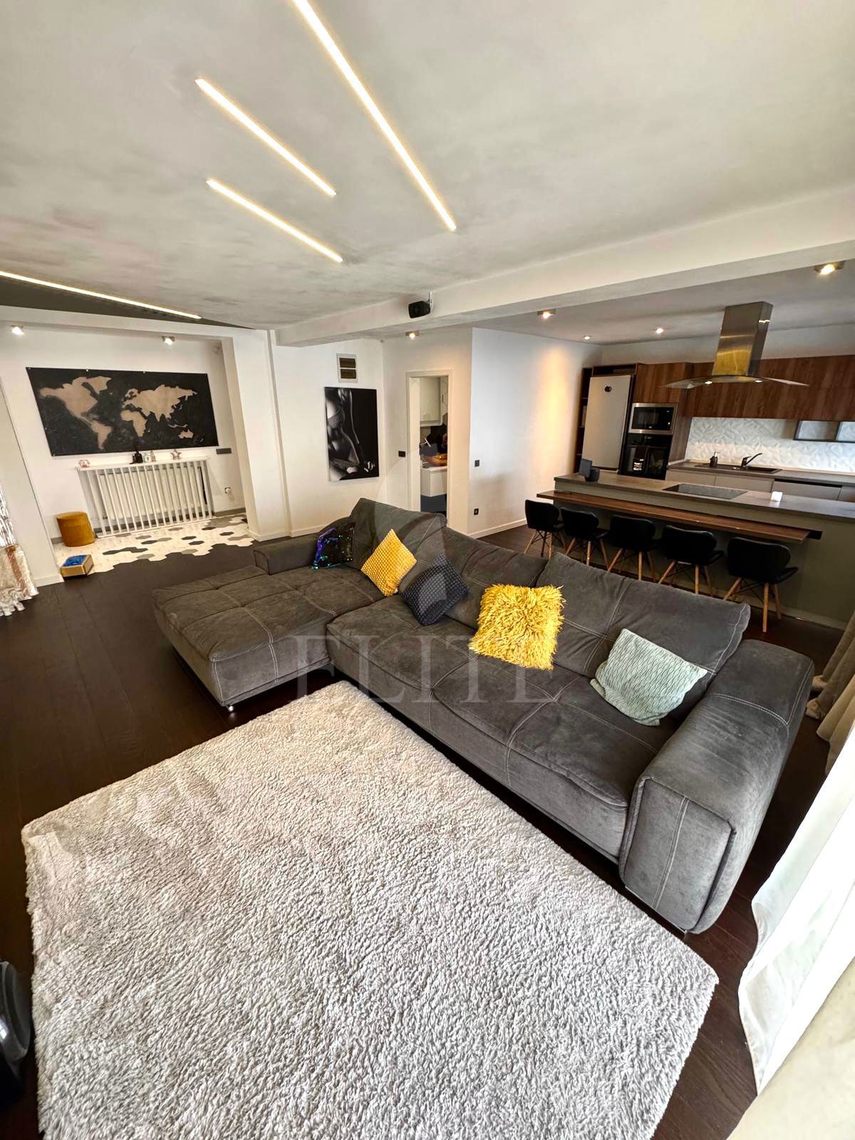 Apartament 3 camere în zona EUROPA-1168742