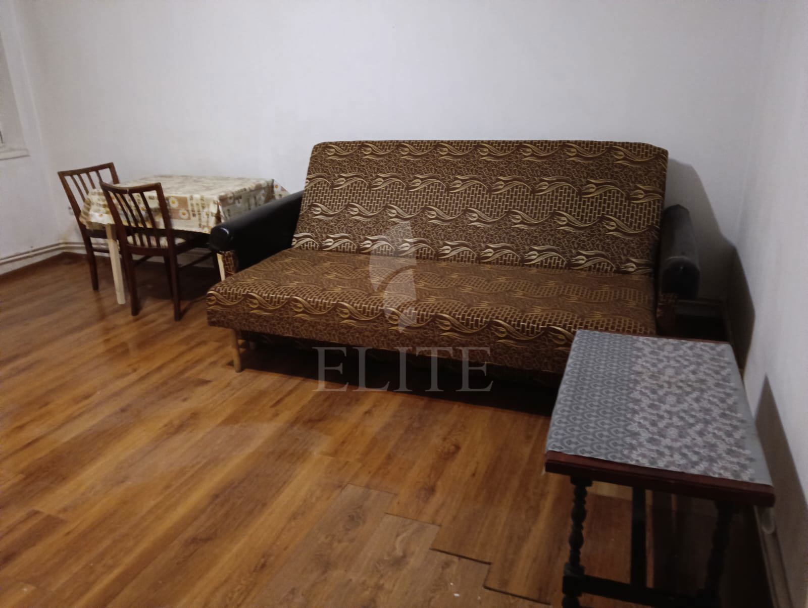 Apartament o camera în zona SEMICENTRALA-1169068