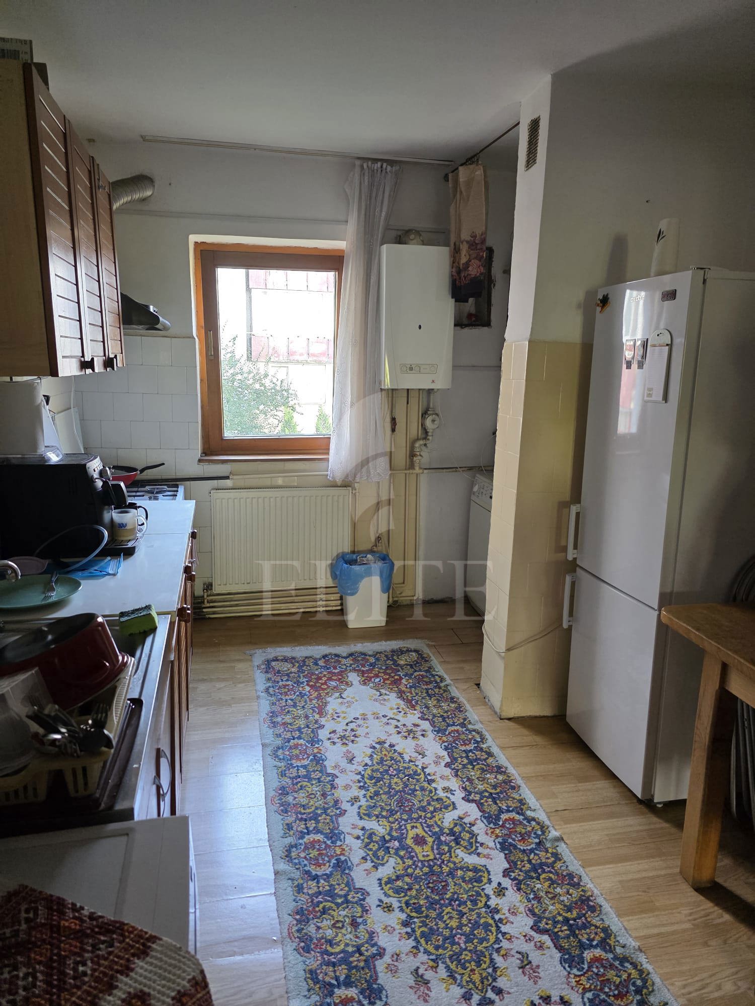 Apartament 3 camere în zona MOGOSOAIA-1170176