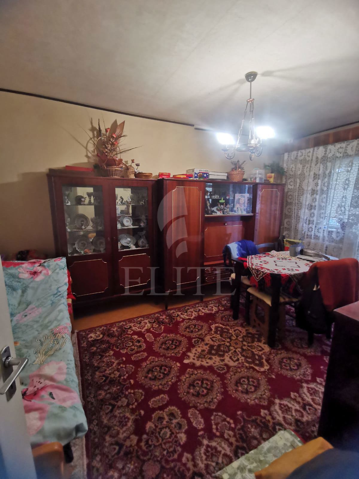 Apartament 2 camere în zona STRAZII IZLAZULUI-1170969