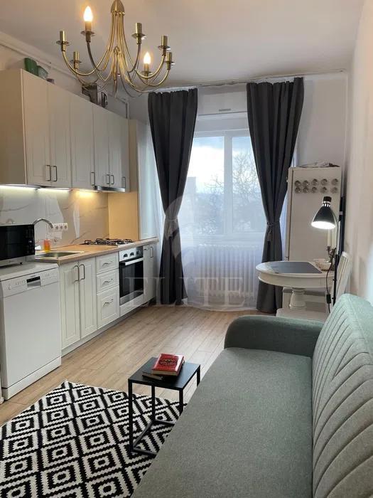 Apartament o camera în zona DAMBUL ROTUND-1173540