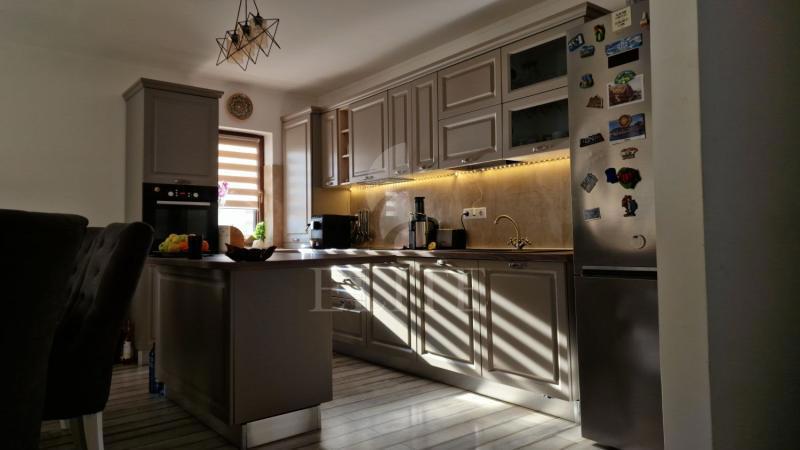 Apartament 3 camere în zona CAMPULUI-1173792