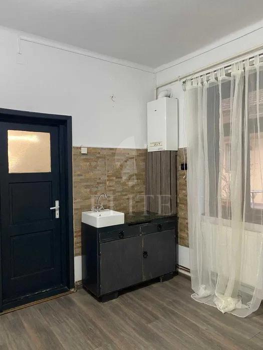 Apartament o camera în zona STRAZII TRAIAN MOSOIU-1175074