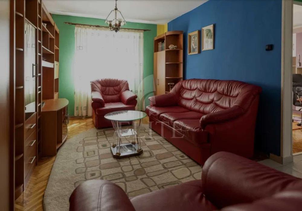 Apartament 3 camere în zona CRINULUI-1175446