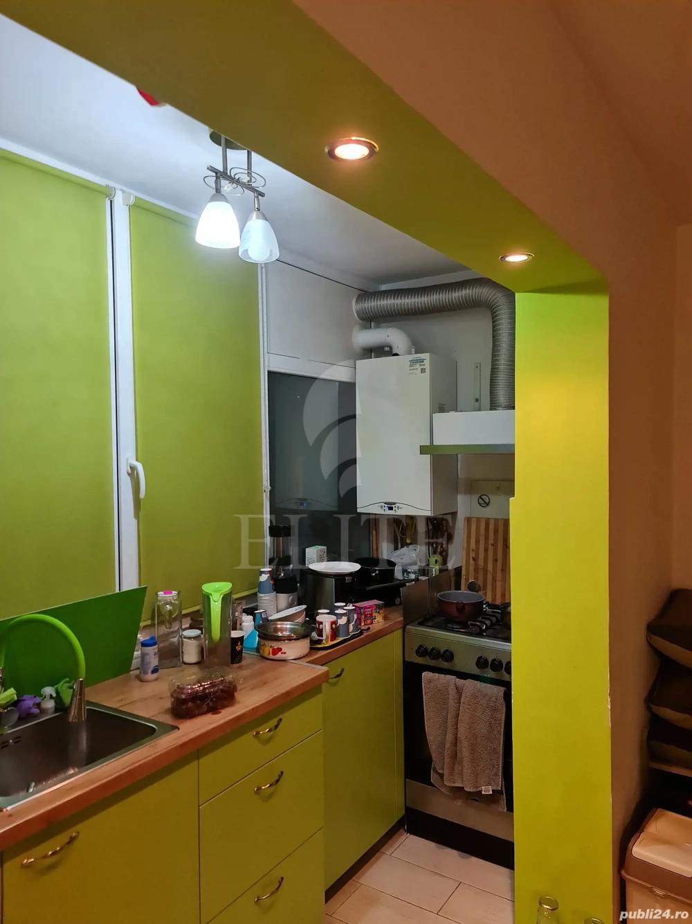 Apartament 3 camere în zona STRAZII PADIS-1175531