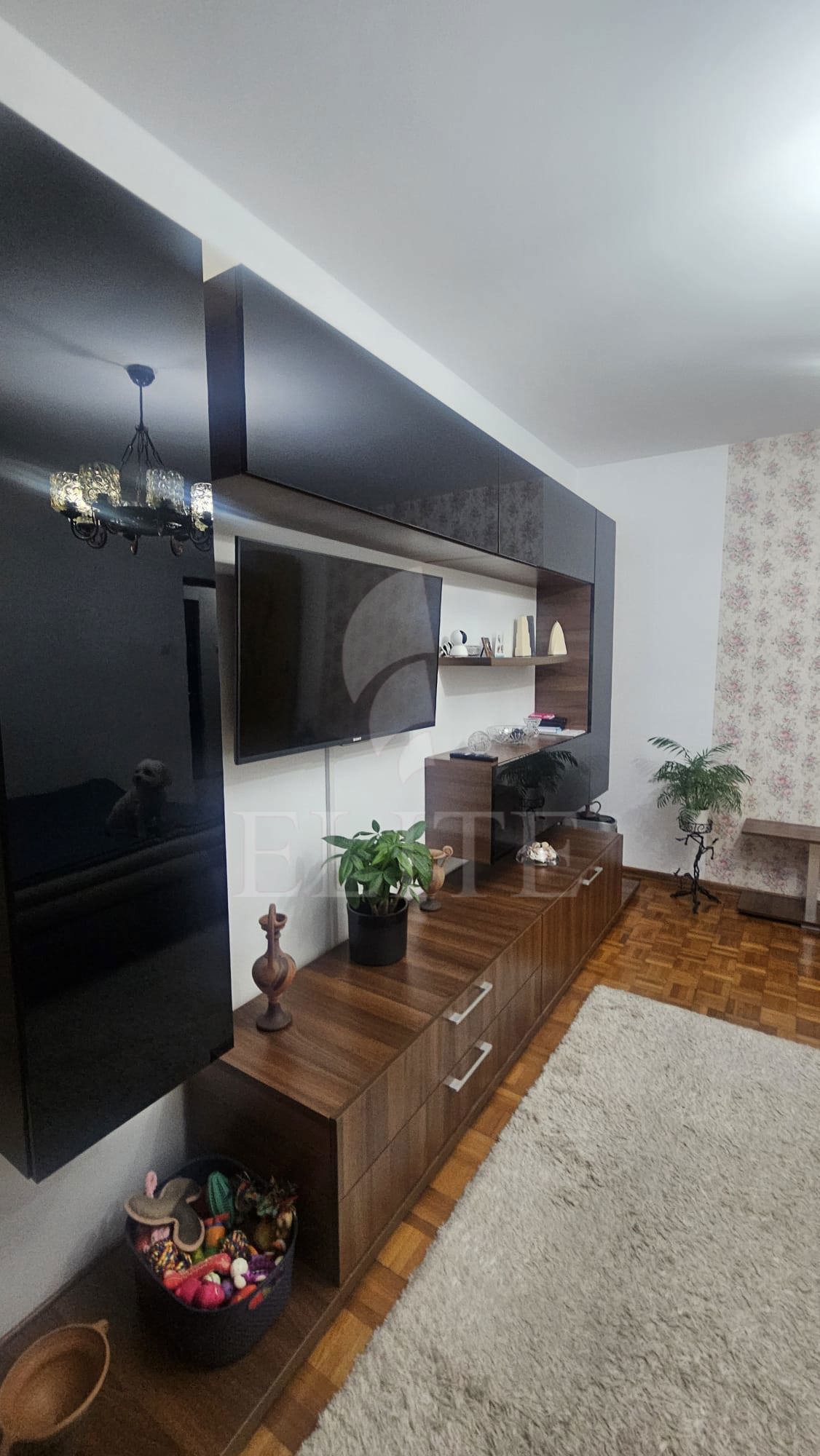 Apartament 3 camere în zona PIATA 14 IULIE-1176747
